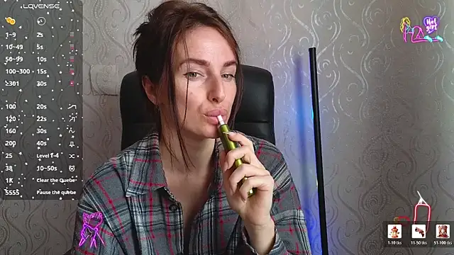 Snapshot of xx_adrihanna_xx chatting on 06/05/26, 05:12 xx adrihanna xx online show from 06/05/26, 05:12