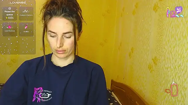 xx adrihanna xx online show from 03/24/26, 05:13