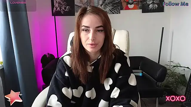 Snapshot of xx_adrihanna_xx chatting on 03/04/25, 08:57 xx adrihanna xx online show from 03/04/25, 08:57