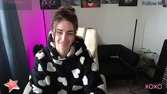 Snapshot of xx_adrihanna_xx chatting on 03/12/25, 06:40 xx adrihanna xx online show from 03/12/25, 06:40