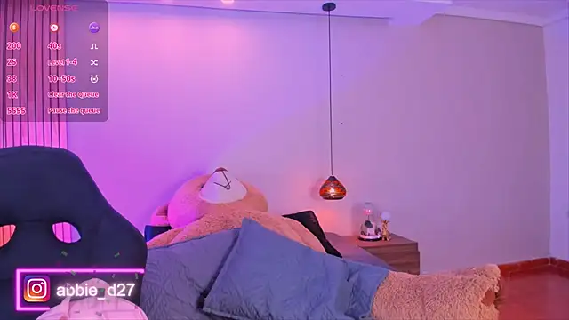 AbbieEdmond online show from 11/13/25, 05:22