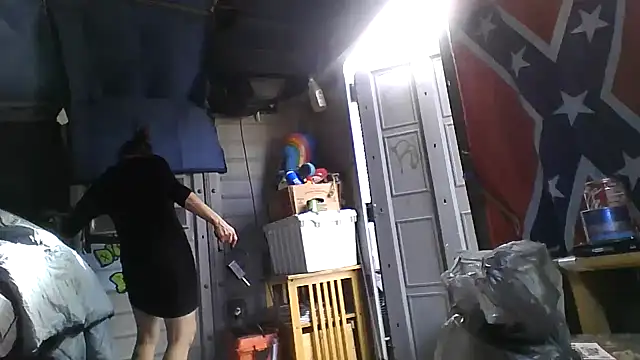 spundarella420 online show from 12/18/25, 03:49