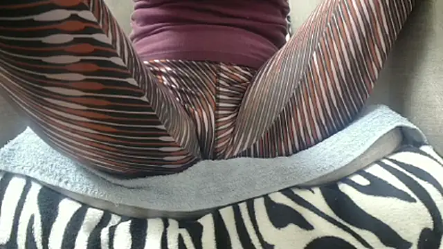 Web Lady online show from 11/19/25, 07:08