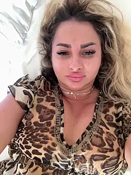 Denisse Perry online show from 11/27/25, 03:12