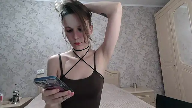 Snapshot of Alexandra_Meow chatting on 10/06/25, 10:43 Alexandra Meow online show from 10/06/25, 10:43