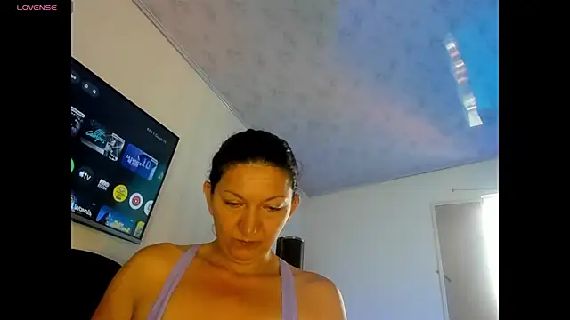 Snapshot of Angelblue_ chatting on 06/09/26, 02:07 Angelblue online show from 06/09/26, 02:07