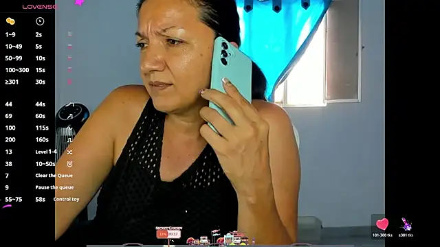 Snapshot of Angelblue_ chatting on 05/19/26, 04:47 Angelblue online show from 05/19/26, 04:47