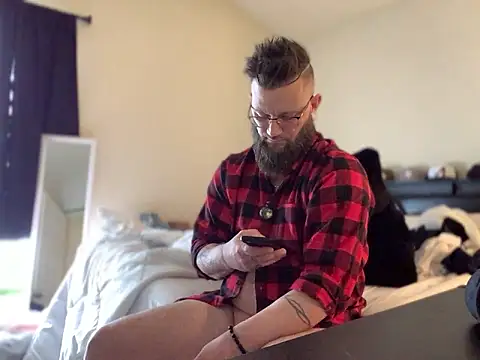 Snapshot of streetpierre chatting on 11/07/25, 06:01 streetpierre online show from 11/07/25, 06:01