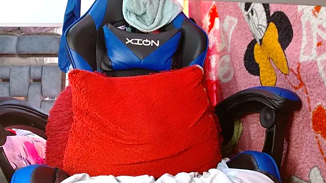 coral1727 online show from 03/03/25, 05:52