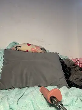 coral1727 online show from 11/04/25, 11:41