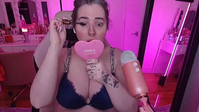 rachelbrooksxx online show from 12/15/25, 06:58