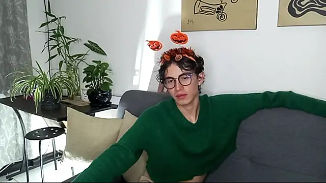 Norehg online show from 10/12/25, 08:37