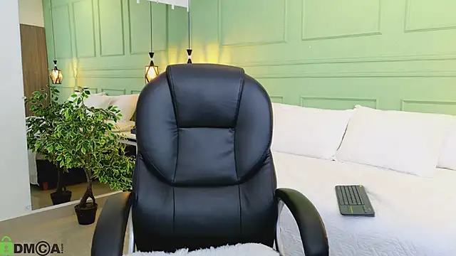 kataliina   online show from 03/11/26, 11:59