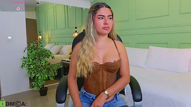 kataliina   online show from 04/13/26, 11:58