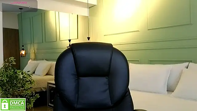 Snapshot of kataliina__ chatting on 11/18/25, 11:57 kataliina online show from 11/18/25, 11:57