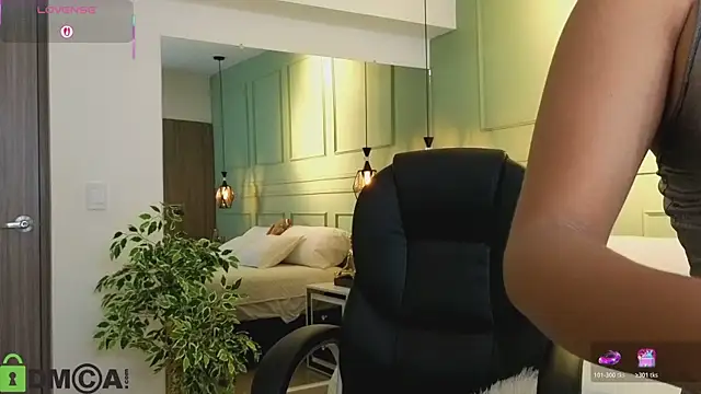 Snapshot of kataliina__ chatting on 12/01/25, 11:44 kataliina online show from 12/01/25, 11:44