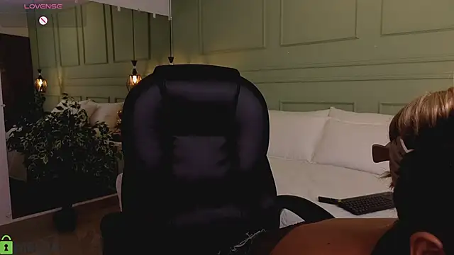 kataliina   online show from 02/23/26, 11:44