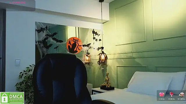 Snapshot of kataliina__ chatting on 10/29/25, 12:04 kataliina online show from 10/29/25, 12:04