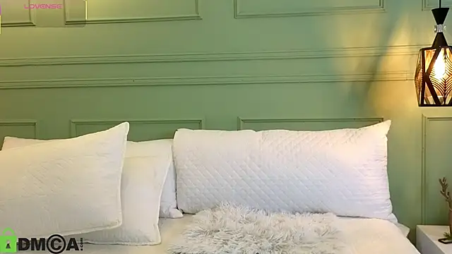 Snapshot of kataliina__ chatting on 11/28/25, 11:32 kataliina online show from 11/28/25, 11:32