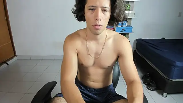 imtonny19 online show from 10/19/25, 02:42