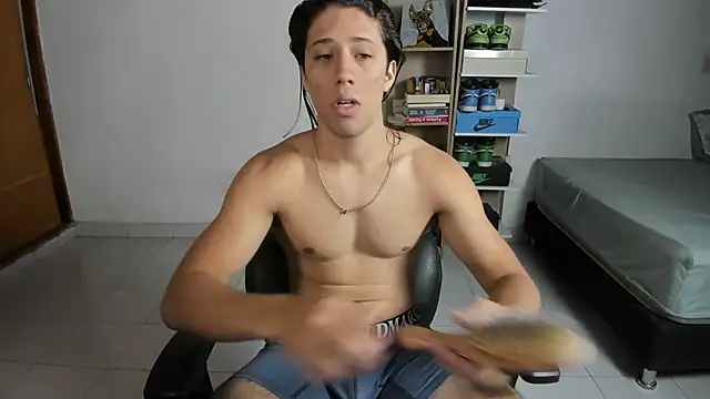 imtonny19 online show from 10/09/25, 12:00