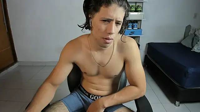 imtonny19 online show from 11/12/25, 11:08