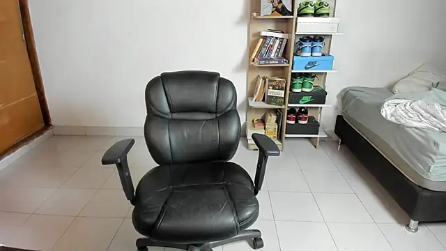 imtonny19 online show from 11/23/25, 03:49