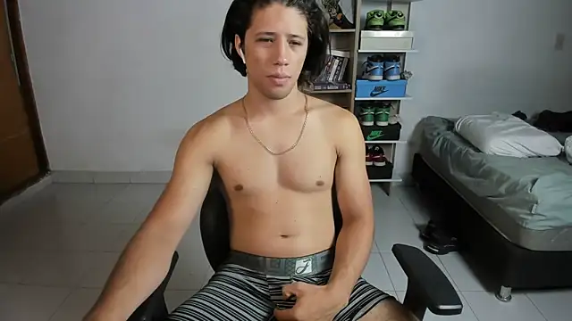 imtonny19 online show from 11/07/25, 02:38