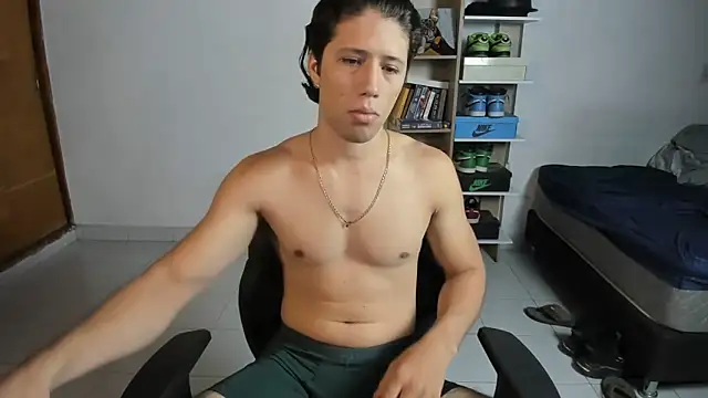 imtonny19 online show from 10/28/25, 11:47