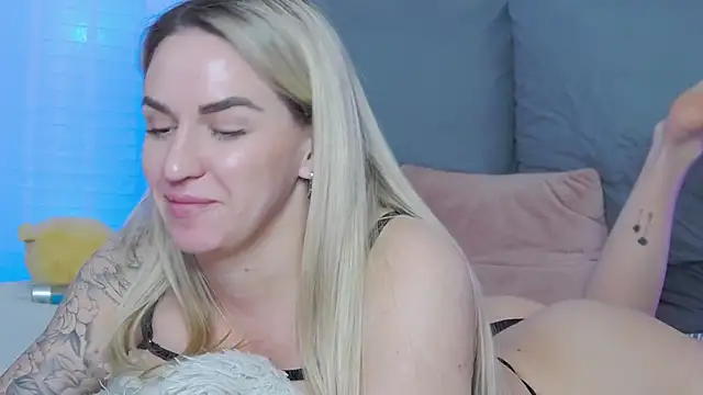 SofiJames online show from 03/16/25, 09:38