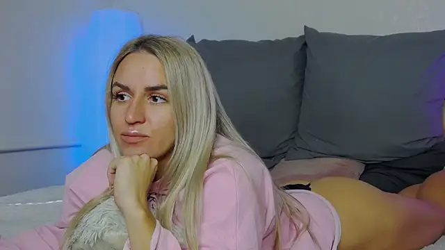SofiJames online show from 10/01/25, 07:02