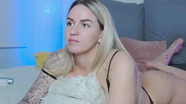 SofiJames online show from 03/22/25, 09:34