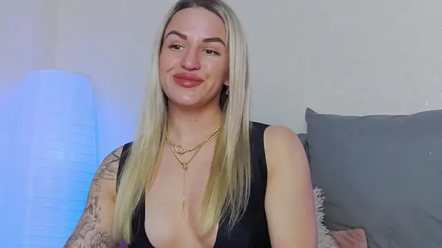 SofiJames online show from 03/23/25, 06:26