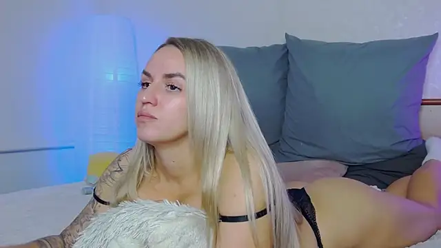 SofiJames online show from 09/18/25, 07:00