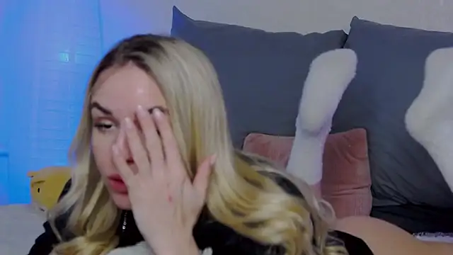 SofiJames online show from 02/25/25, 10:26