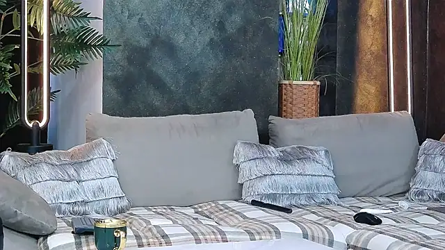 Snapshot of masterkingofmusclee chatting on 11/08/25, 09:24 masterkingofmusclee online show from 11/08/25, 09:24