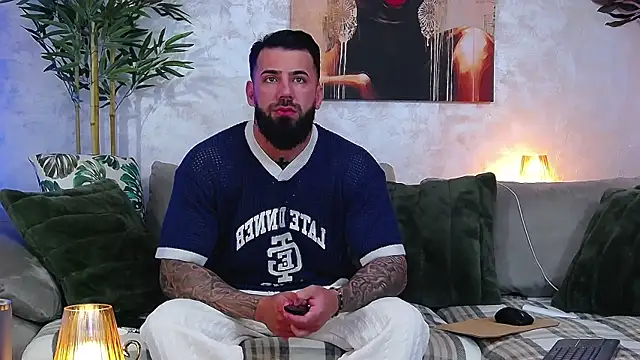 masterkingofmusclee online show from 04/08/26, 06:48