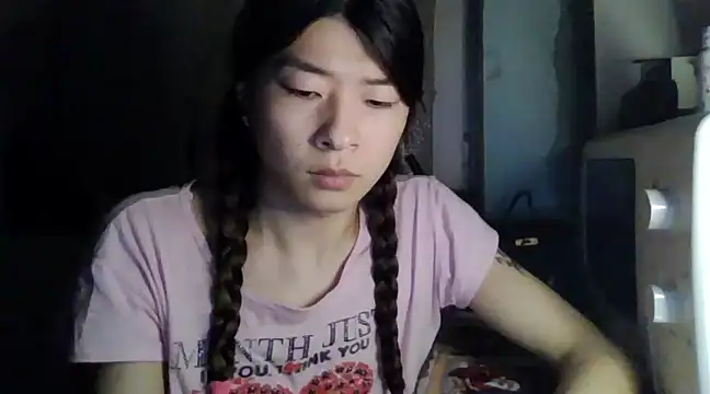 Snapshot of CarlyJoy chatting on 03/17/25, 03:07 CarlyJoy online show from 03/17/25, 03:07