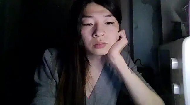 Snapshot of CarlyJoy chatting on 03/04/25, 05:34 CarlyJoy online show from 03/04/25, 05:34