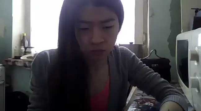 Snapshot of CarlyJoy chatting on 03/05/25, 08:32 CarlyJoy online show from 03/05/25, 08:32