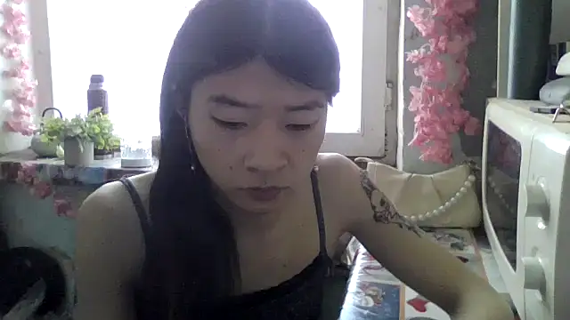 CarlyJoy online show from 03/04/26, 10:56