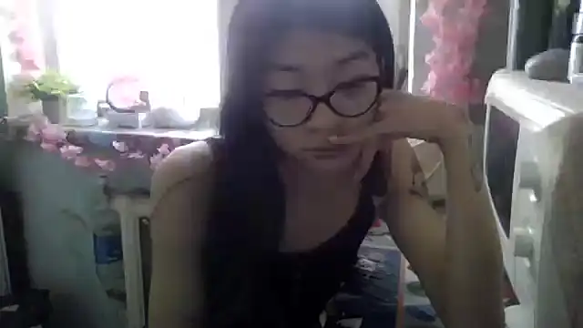 Snapshot of CarlyJoy chatting on 09/25/25, 12:11 CarlyJoy online show from 09/25/25, 12:11
