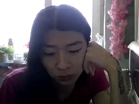 Snapshot of CarlyJoy chatting on 10/22/25, 10:15 CarlyJoy online show from 10/22/25, 10:15