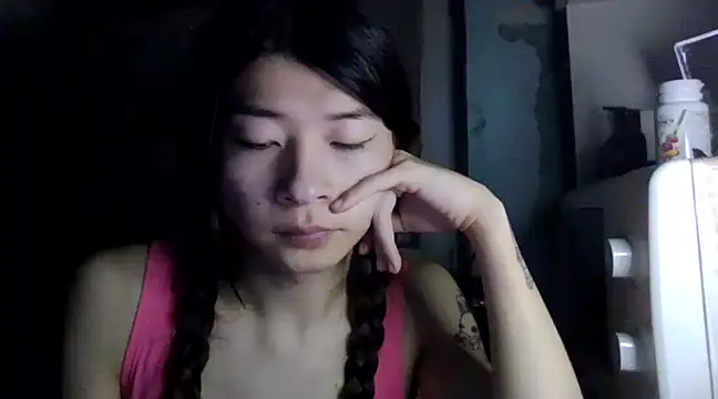 Snapshot of CarlyJoy chatting on 03/11/25, 02:29 CarlyJoy online show from 03/11/25, 02:29