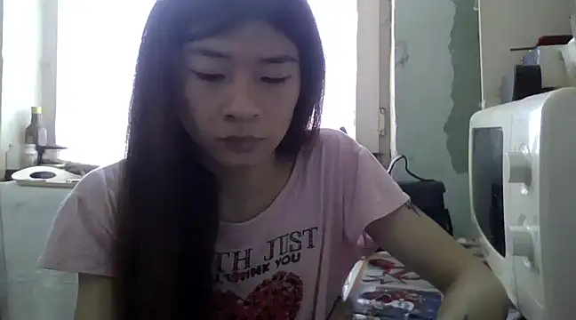 Snapshot of CarlyJoy chatting on 03/20/25, 08:31 CarlyJoy online show from 03/20/25, 08:31