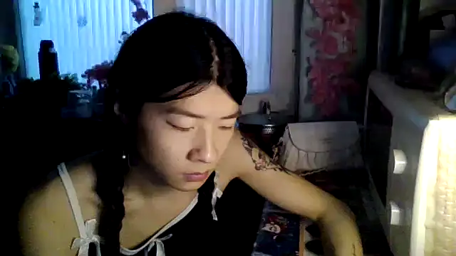 CarlyJoy online show from 04/04/26, 01:50