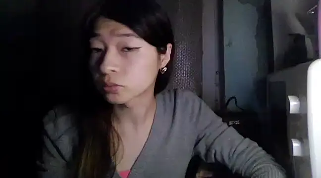 Snapshot of CarlyJoy chatting on 03/04/25, 02:32 CarlyJoy online show from 03/04/25, 02:32