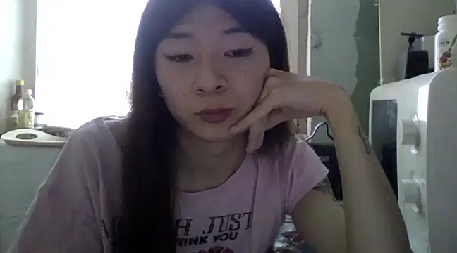 Snapshot of CarlyJoy chatting on 03/13/25, 12:24 CarlyJoy online show from 03/13/25, 12:24