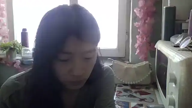 Snapshot of CarlyJoy chatting on 11/25/25, 07:41 CarlyJoy online show from 11/25/25, 07:41