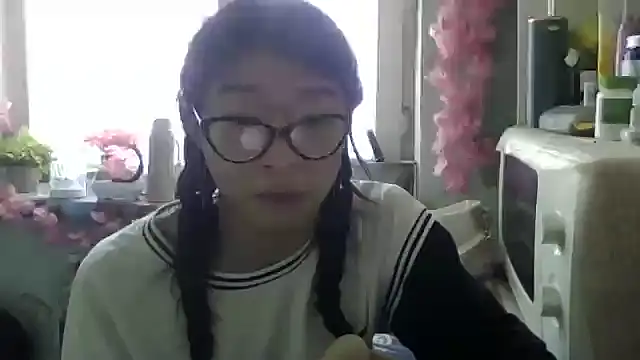 Snapshot of CarlyJoy chatting on 10/05/25, 09:33 CarlyJoy online show from 10/05/25, 09:33